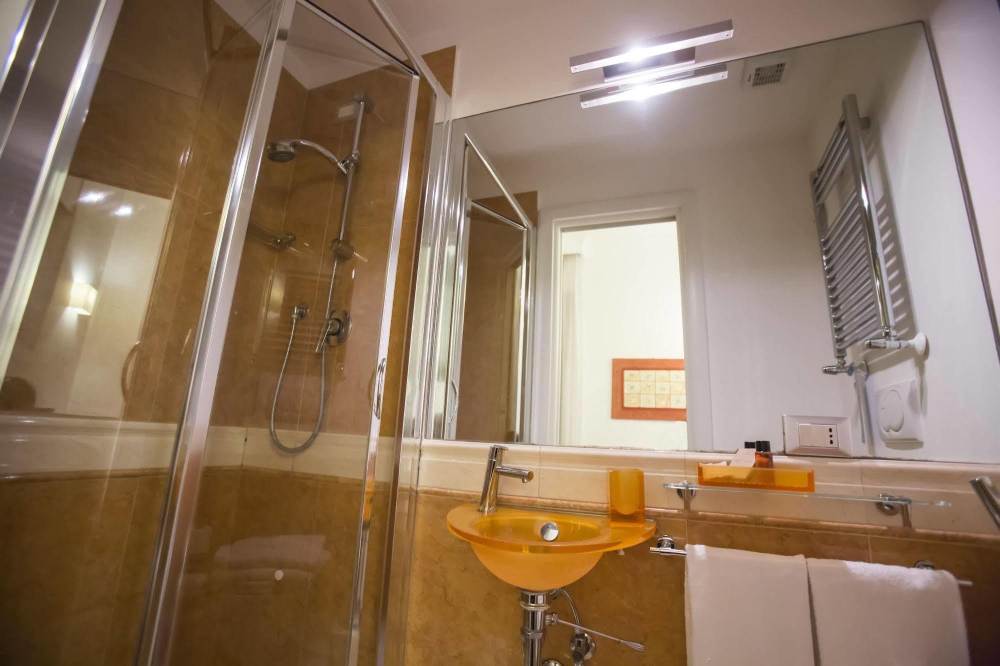 Bbqueen Bed and breakfast 3*